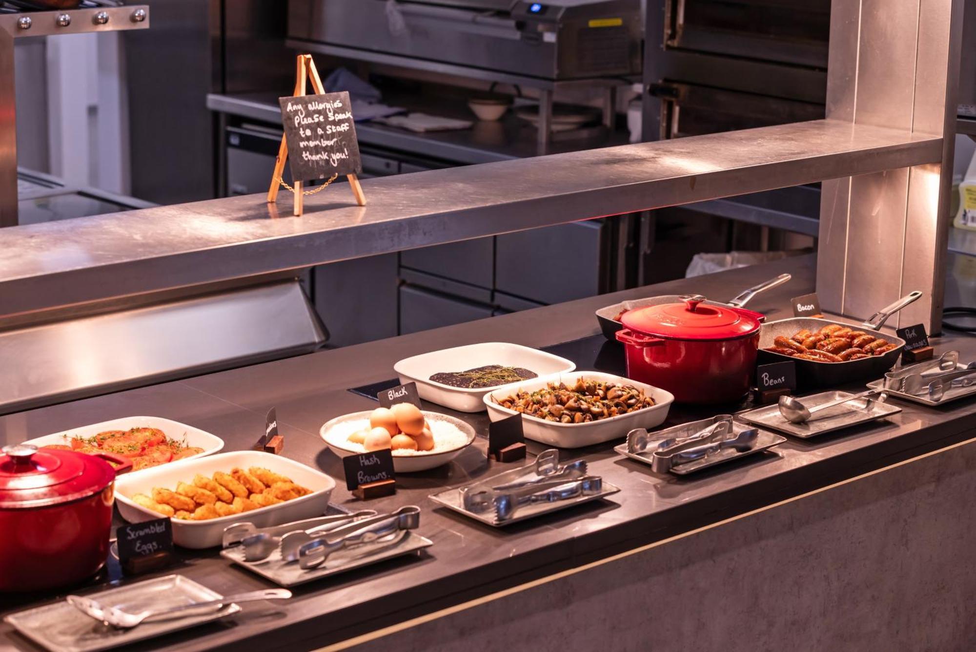 Novotel Liverpool Paddington Village Bagian luar foto